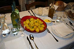 A tavola !