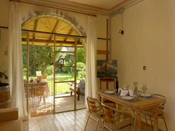 bright holiday house with pool for 4 persons in le Marche