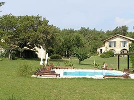 Located in Marche Italy, our rental villa and Apartments are ideal for an Italy vacation. Travel in Italy and vacation in authentic Marche farmhouse villa available for rent. Learn to cook in Italian kitchen while sipping vernaccia wine and enjoying the Marche ambience in a Italian cooking school class.