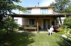 Located in Marche Italy, our rental villa and Apartments are ideal for an Italy vacation. Travel in Italy and vacation in authentic Marche farmhouse villa available for rent. Learn to cook in Italian kitchen while sipping vernaccia wine and enjoying the Marche ambience in a Italian cooking school class.