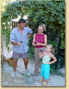 Located in Marche Italy, our rental villa and Apartments are ideal for an Italy vacation. Travel in Italy and vacation in authentic Marche farmhouse villa available for rent. Learn to cook in Italian kitchen while sipping vernaccia wine and enjoying the Marche ambience in a Italian cooking school class.