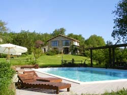 Nel parco nazionale dei monti Sibillini, scelta di case ed appartamenti in agriturismo ideali per le vostre vacanze. Caravanserraglio è un autentico agriturismo, in un borgo di campagna completamente ristrutturato.