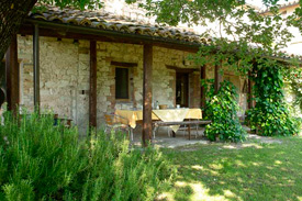 Appartamenti Casa con piscina in Agriturismo Marche