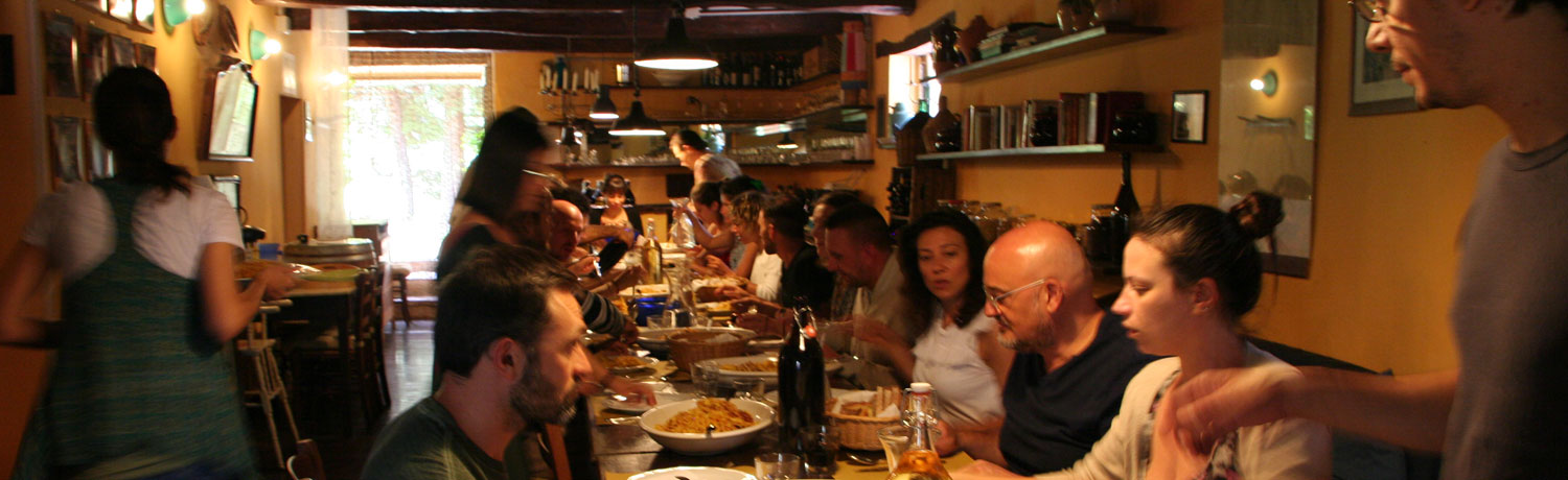 Restaurant open op aanvraag alleen voor onze gasten met een uitstekende keuken