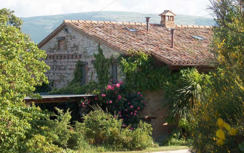 Casa con piscina per 8 persone nelle Marche