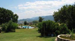 Travel in Italy and vacation in authentic Marche farmhouse villa available for rent.