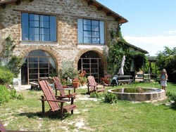 Travel in Italy and vacation in authentic Marche farmhouse villa available for rent.