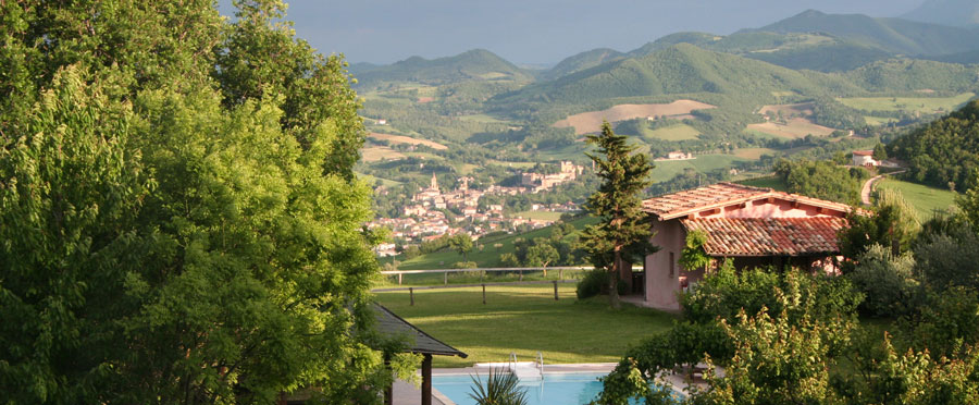 Self catering romantische vakantie huisje voor twee personen met zwembad in Marche, Italië