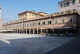 Visits to town in central Italy